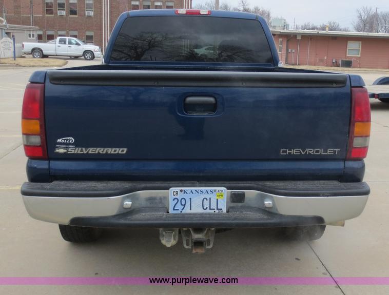 image for item F6816 2001 Chevrolet Silverado 1500 Z71 Ext. Cab pickup truck