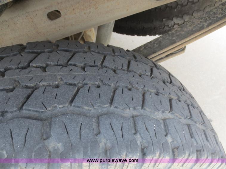 image for item F6816 2001 Chevrolet Silverado 1500 Z71 Ext. Cab pickup truck