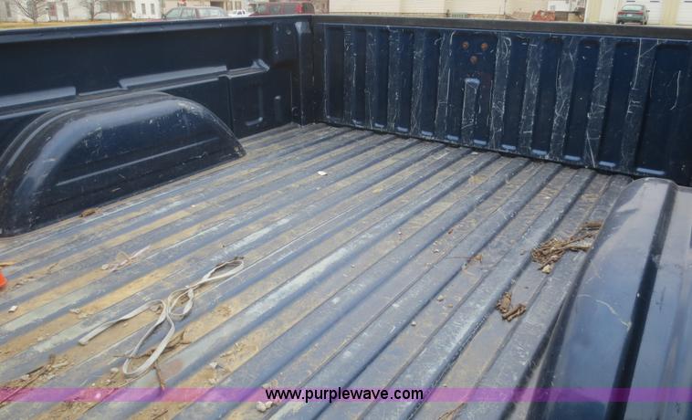 image for item F6816 2001 Chevrolet Silverado 1500 Z71 Ext. Cab pickup truck