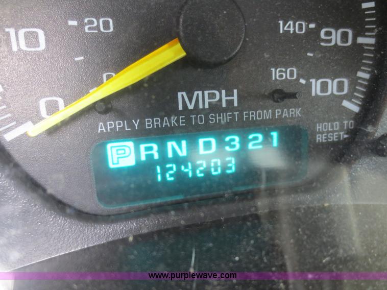 image for item F6816 2001 Chevrolet Silverado 1500 Z71 Ext. Cab pickup truck