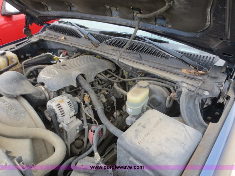 image for item F6816 2001 Chevrolet Silverado 1500 Z71 Ext. Cab pickup truck