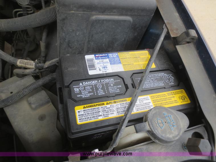 image for item F6816 2001 Chevrolet Silverado 1500 Z71 Ext. Cab pickup truck