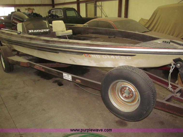 image for item F7245 1979 Ranger 18' boat