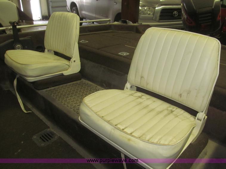 image for item F7245 1979 Ranger 18' boat