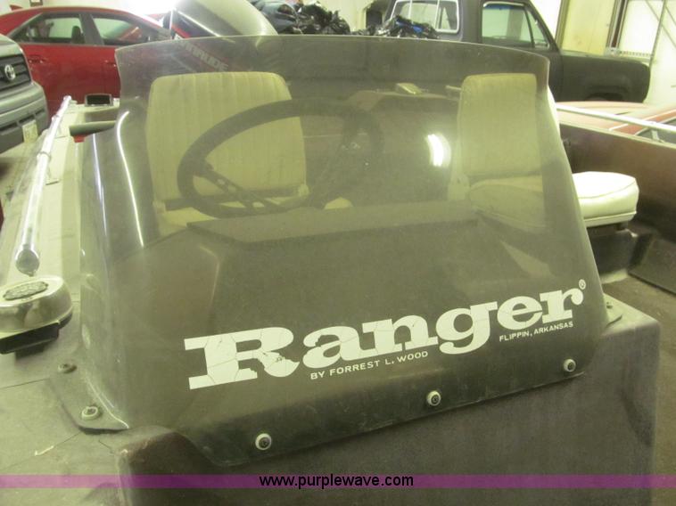 image for item F7245 1979 Ranger 18' boat