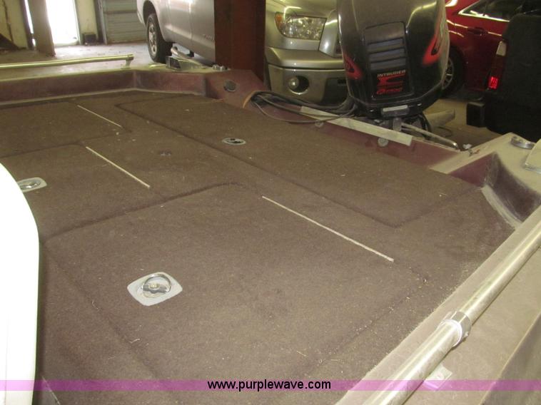 image for item F7245 1979 Ranger 18' boat