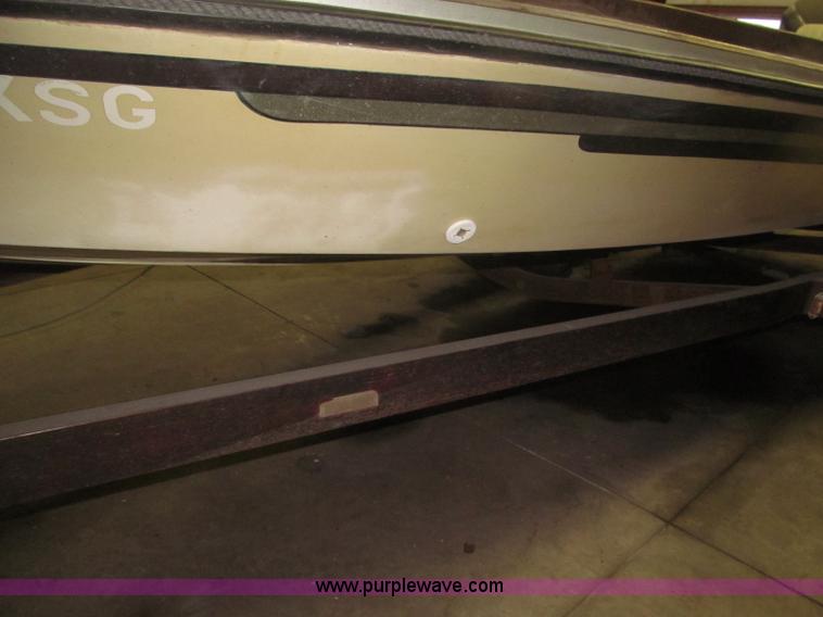 image for item F7245 1979 Ranger 18' boat