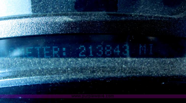 image for item F7253 2004 Chevrolet Silverado 1500 LS Ext. Cab pickup truck