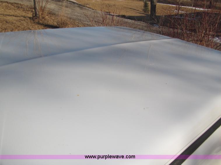 image for item F7253 2004 Chevrolet Silverado 1500 LS Ext. Cab pickup truck