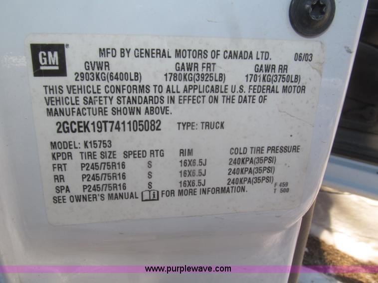 image for item F7253 2004 Chevrolet Silverado 1500 LS Ext. Cab pickup truck