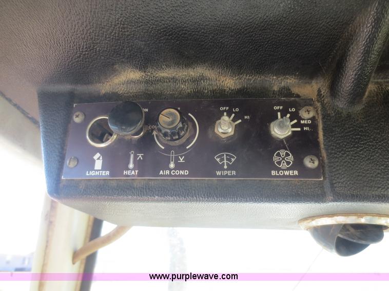 image for item F8180 1979 Case IH 2390 tractor