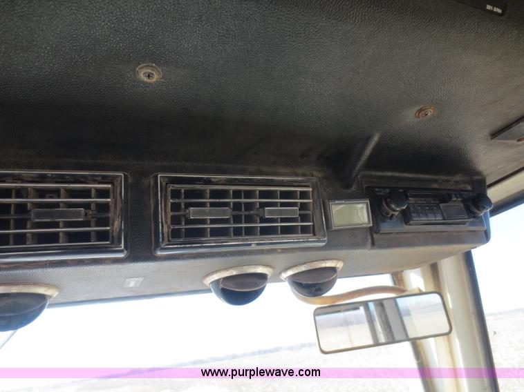 image for item F8180 1979 Case IH 2390 tractor