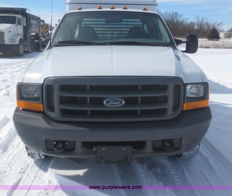 image for item F8188 2001 Ford F350 Super Duty flatbed truck