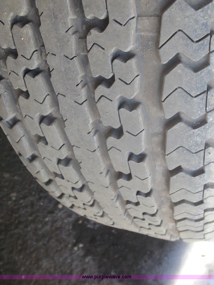 image for item F8191 2002 BNW enclosed trailer