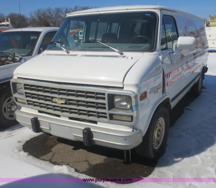 image for item F8196 1992 Chevrolet G10 van