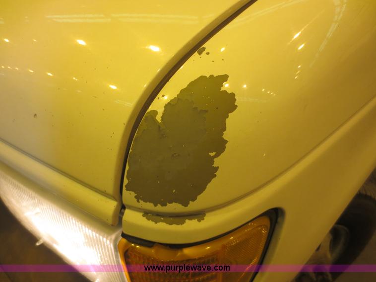 image for item F8197 2005 Ford E450 Super Duty service van