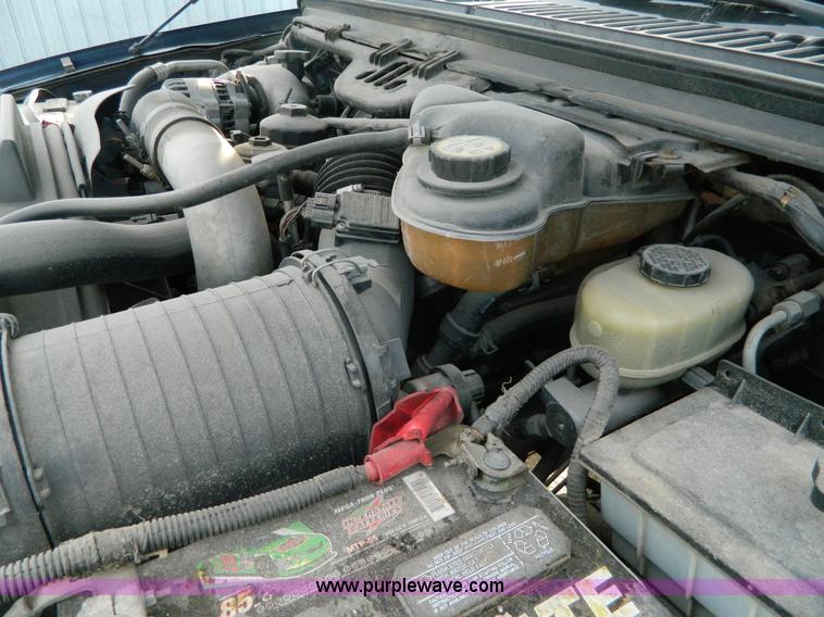 image for item F8770 2003 Ford F350 XL Crew Cab pickup truck