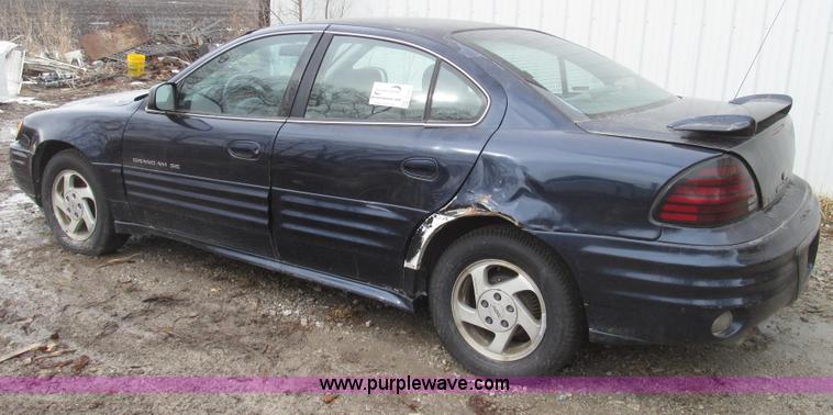 image for item G2261 2000 Pontiac Grand AM SE1