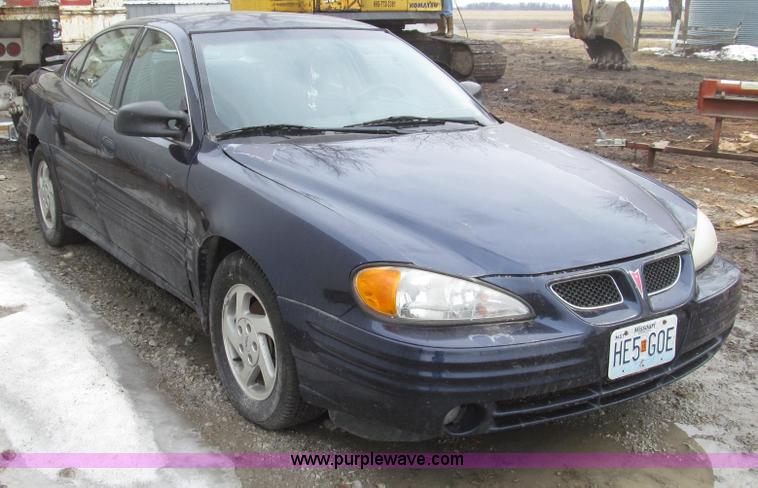 image for item G2261 2000 Pontiac Grand AM SE1