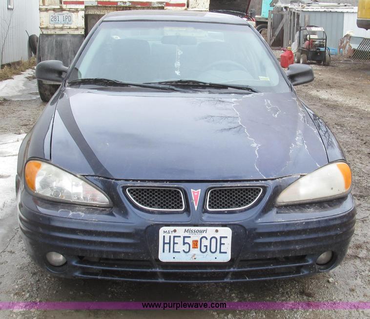 image for item G2261 2000 Pontiac Grand AM SE1