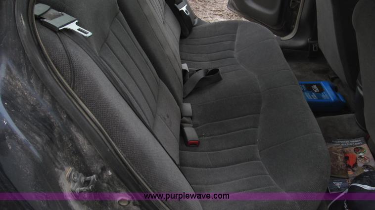 image for item G2261 2000 Pontiac Grand AM SE1