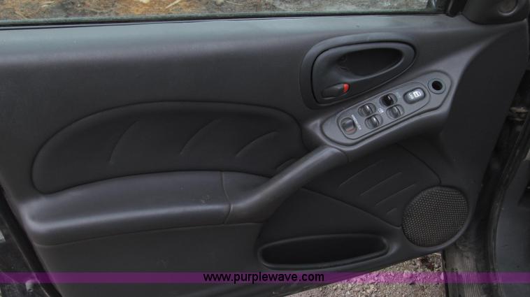 image for item G2261 2000 Pontiac Grand AM SE1