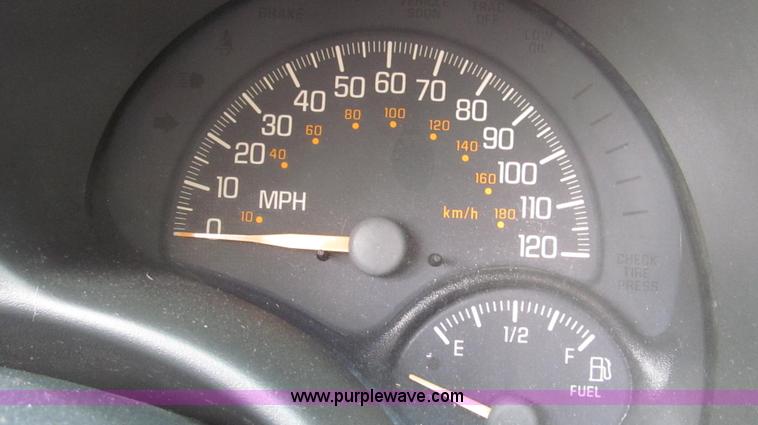 image for item G2261 2000 Pontiac Grand AM SE1