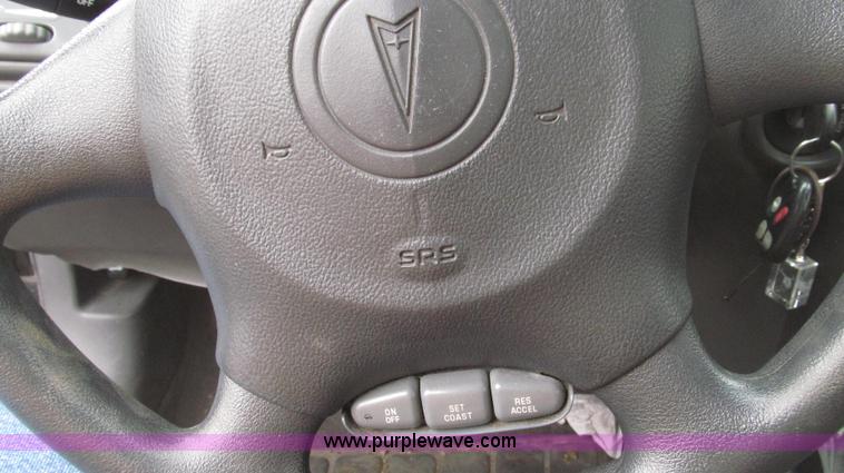 image for item G2261 2000 Pontiac Grand AM SE1