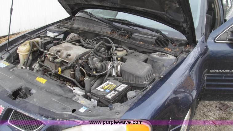 image for item G2261 2000 Pontiac Grand AM SE1