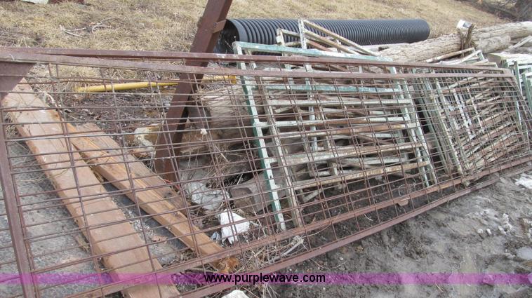 image for item G2266 (13) heavy metal gate sections