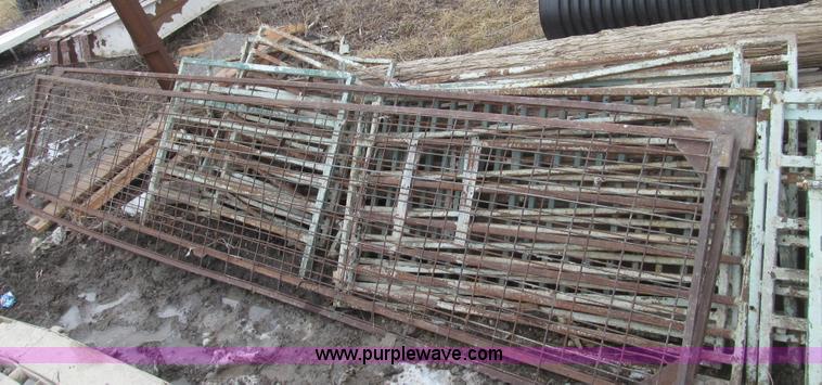 image for item G2266 (13) heavy metal gate sections