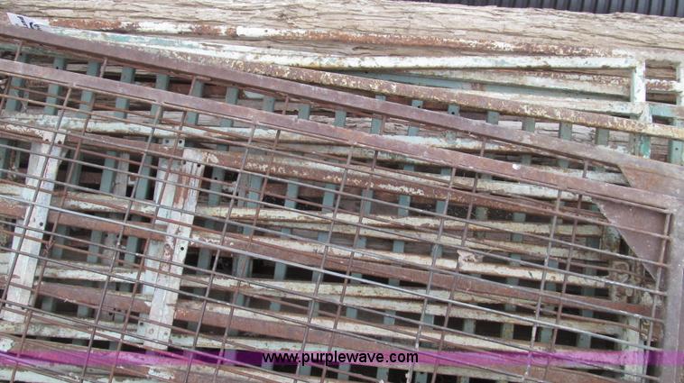 image for item G2266 (13) heavy metal gate sections