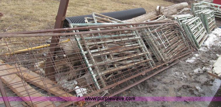 image for item G2266 (13) heavy metal gate sections