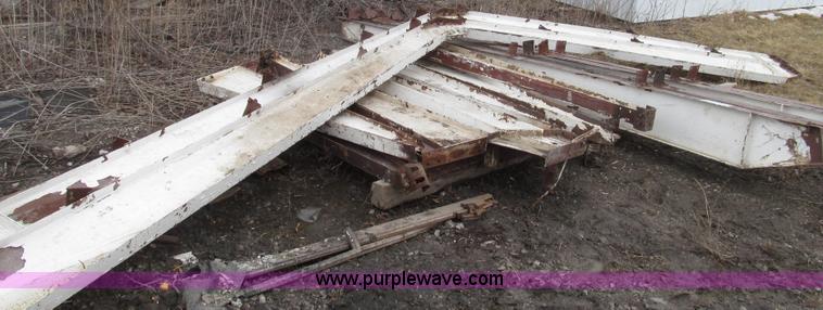 image for item G2267 Steel building frame materials