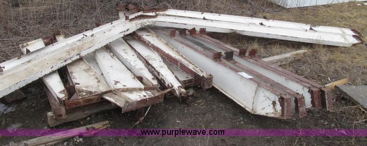 image for item G2267 Steel building frame materials