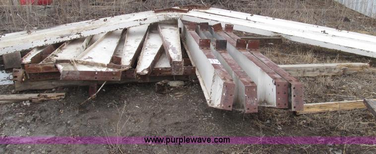 image for item G2267 Steel building frame materials