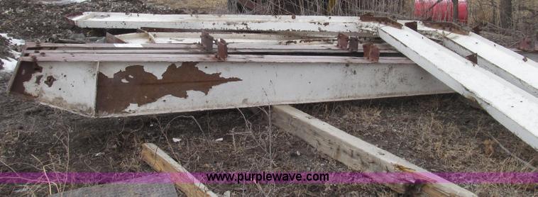 image for item G2267 Steel building frame materials