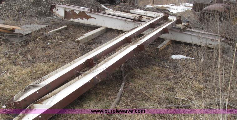 image for item G2267 Steel building frame materials