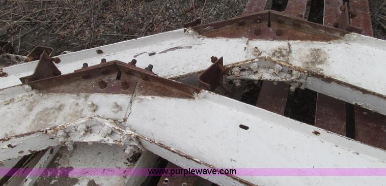 image for item G2267 Steel building frame materials