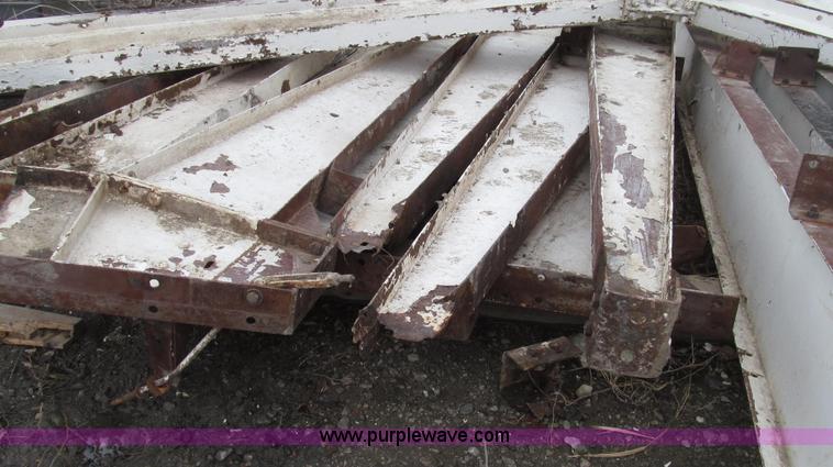 image for item G2267 Steel building frame materials