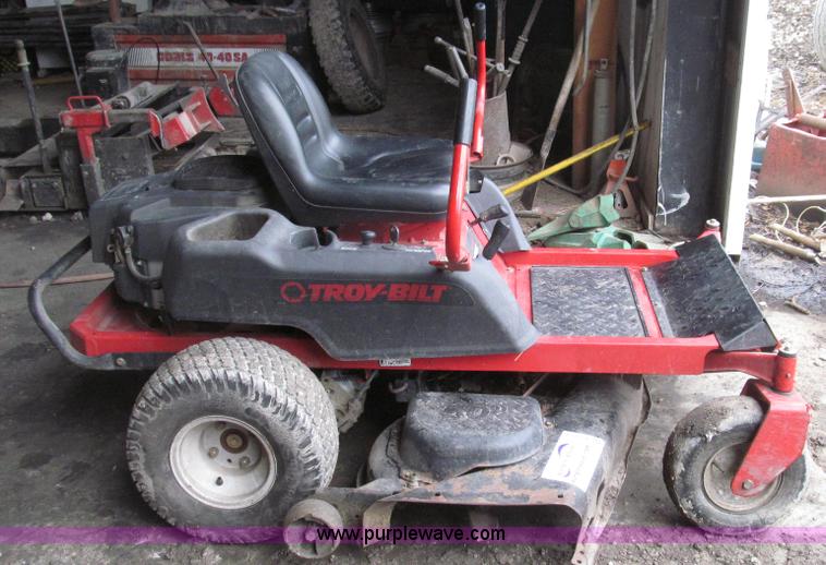 image for item G2271 2007 Troy Bilt Mustang RZT ZTR lawn mower