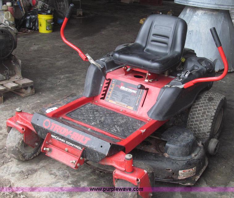image for item G2271 2007 Troy Bilt Mustang RZT ZTR lawn mower