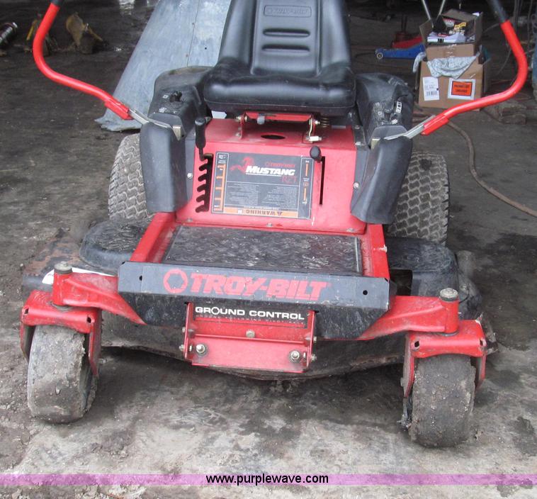 image for item G2271 2007 Troy Bilt Mustang RZT ZTR lawn mower