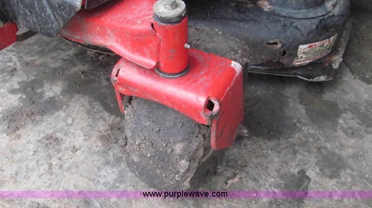 image for item G2271 2007 Troy Bilt Mustang RZT ZTR lawn mower