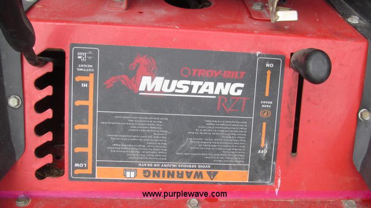 image for item G2271 2007 Troy Bilt Mustang RZT ZTR lawn mower