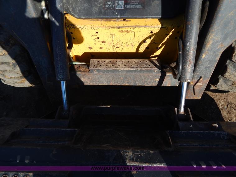 image for item G9351 New Holland L180 skid steer