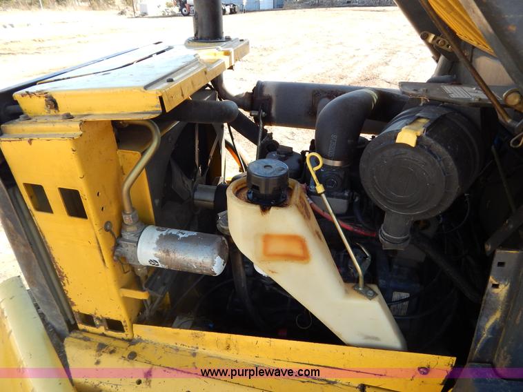 image for item G9351 New Holland L180 skid steer