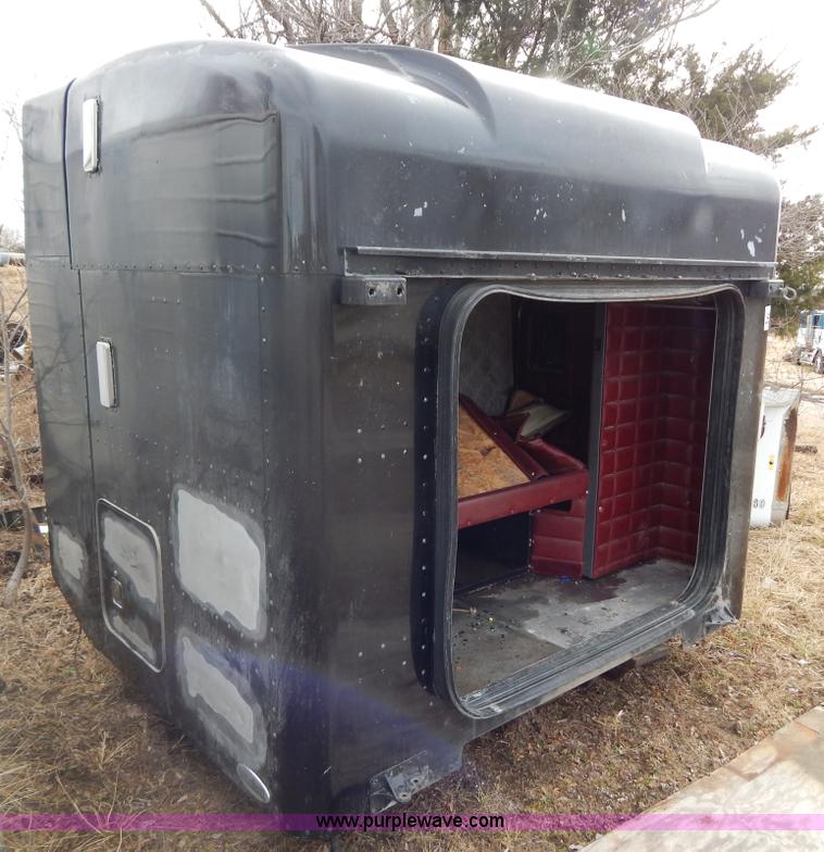 image for item G9357 60" sleeper