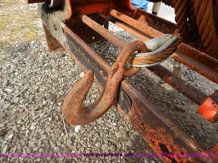 image for item G9359 Hydraulic Tulsa winch