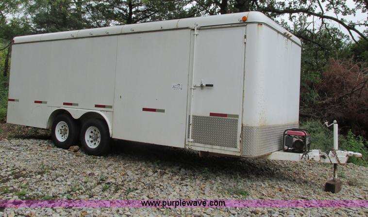 image for item G9425 2000 WW box trailer